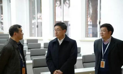 上海市外事辦代表團參觀交大國際化教育環(huán)境