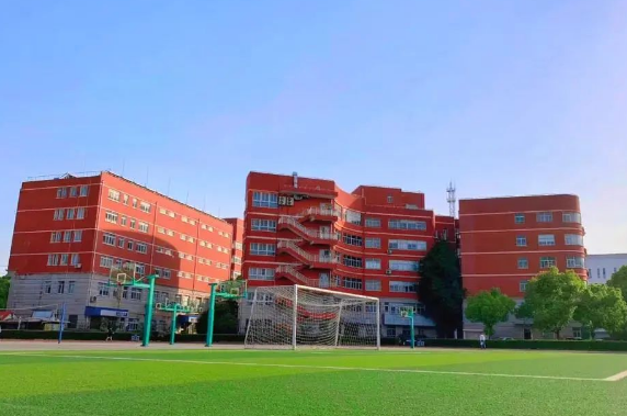 閔行匯點高中入學條件有哪些？學費多少？
