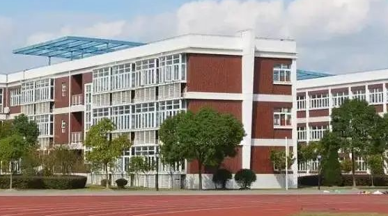 上海市民辦中芯學校怎么報名？學費標準是多少？