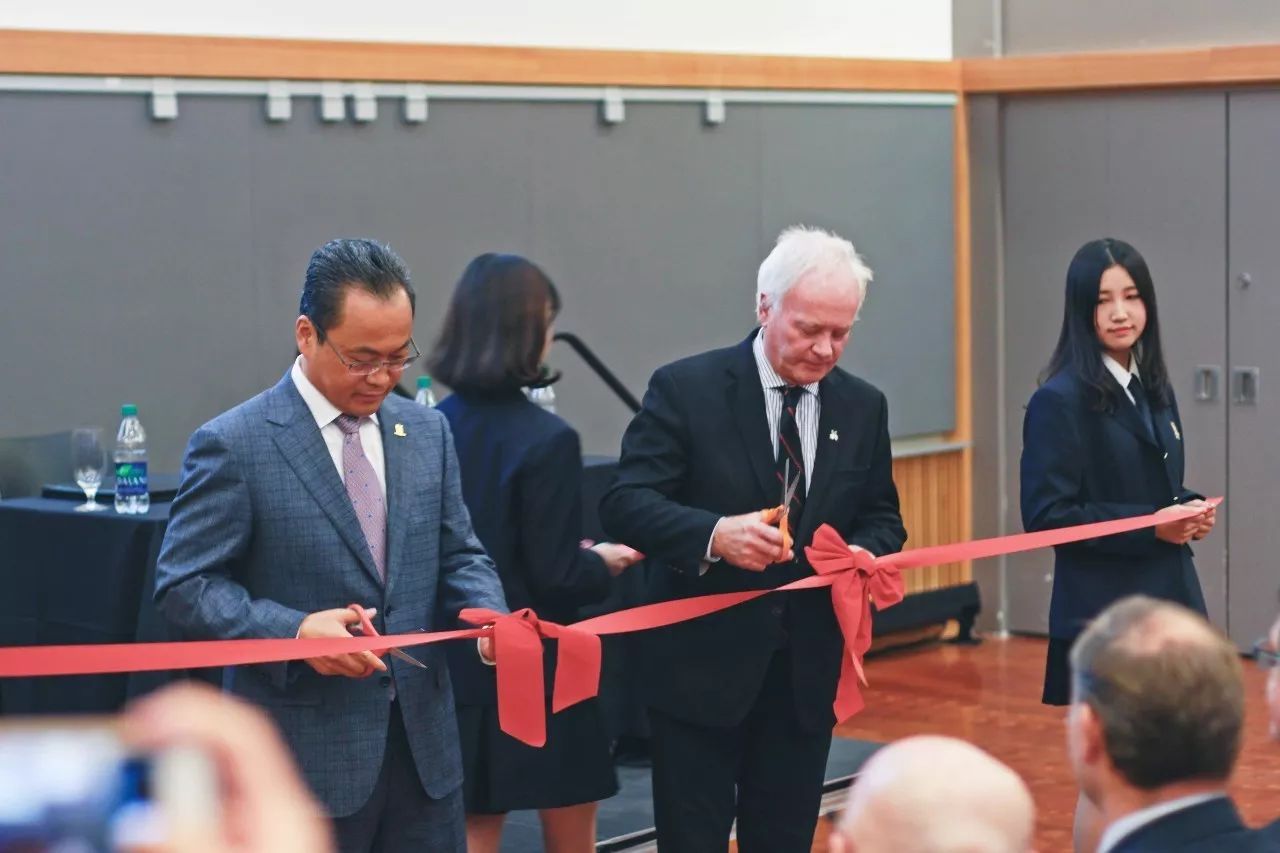 建設世界的楓葉 ——溫哥華楓葉大學學校正式成立